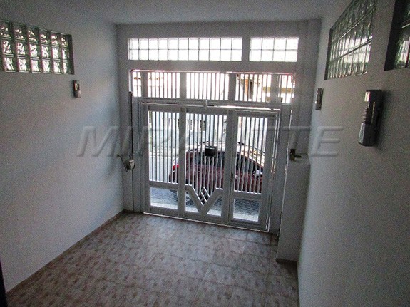 Sobrado com 3 quartos em Casa Grande