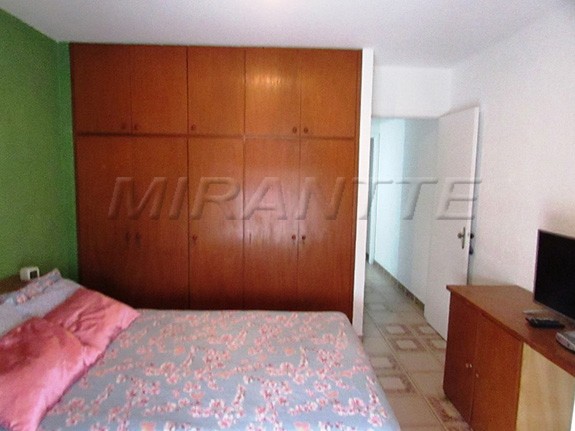 Sobrado com 3 quartos em Casa Grande