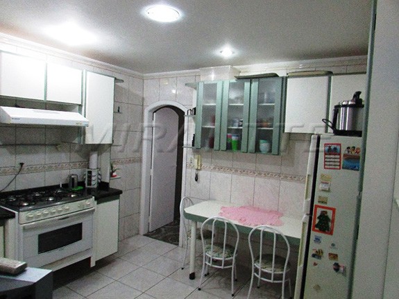 Sobrado com 3 quartos em Casa Grande