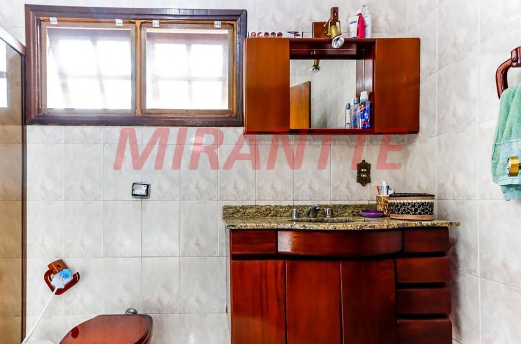Sobrado de 260m² com 4 quartos em Vila Nova Mazzei