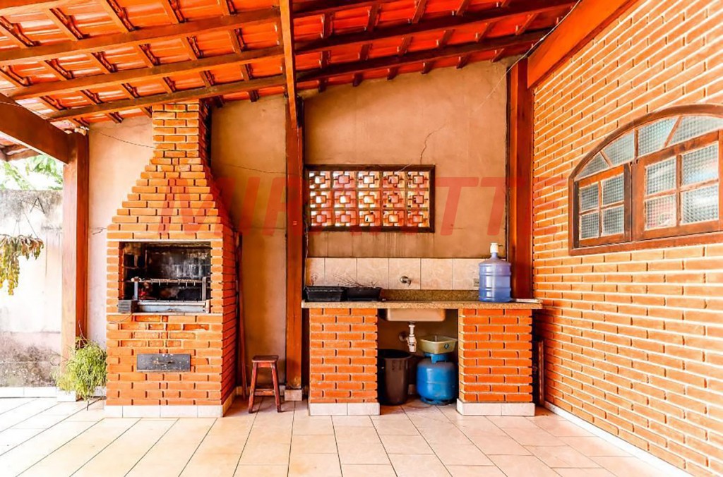 Sobrado de 260m² com 4 quartos em Vila Nova Mazzei