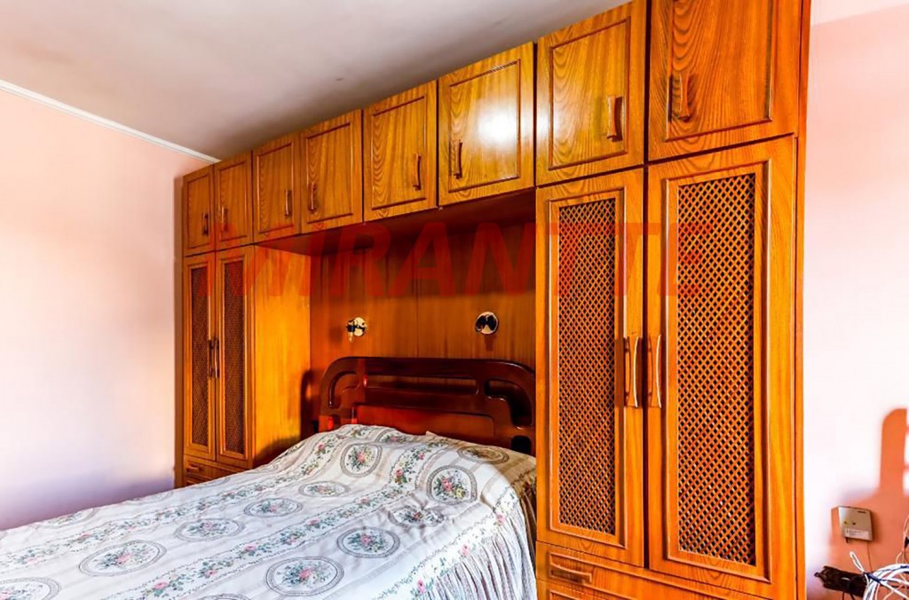 Sobrado de 260m² com 4 quartos em Vila Nova Mazzei