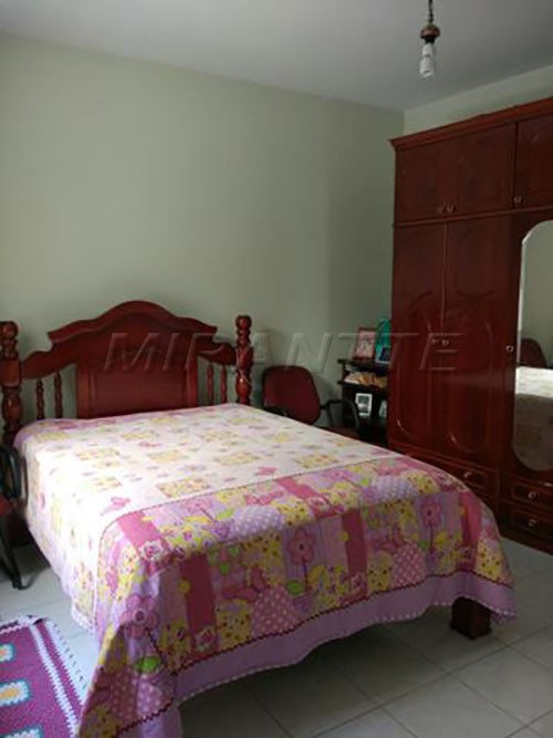 Sobrado de 340m² com 3 quartos em Jardim Brasil