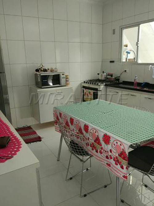 Sobrado de 340m² com 3 quartos em Jardim Brasil