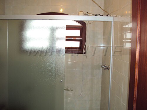 Casa terrea de 400m² com 4 quartos em Tremembe
