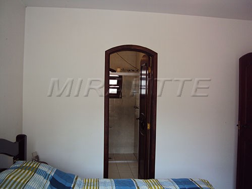 Casa terrea de 400m² com 4 quartos em Tremembe