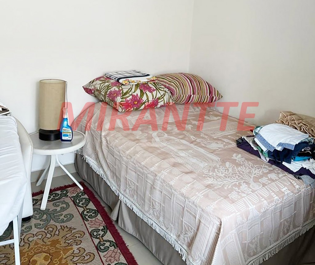 Sobrado de 240m² com 3 quartos em Vila Galvão