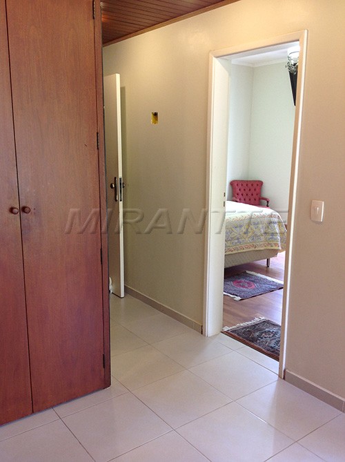 Casa terrea de 640m² com 3 quartos em Serra da Cantareira