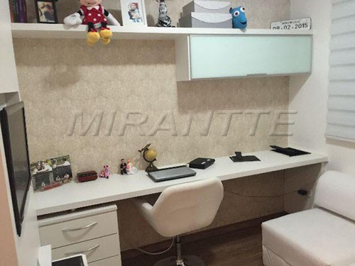 Apartamento de 50m² com 2 quartos em Vila Alzira