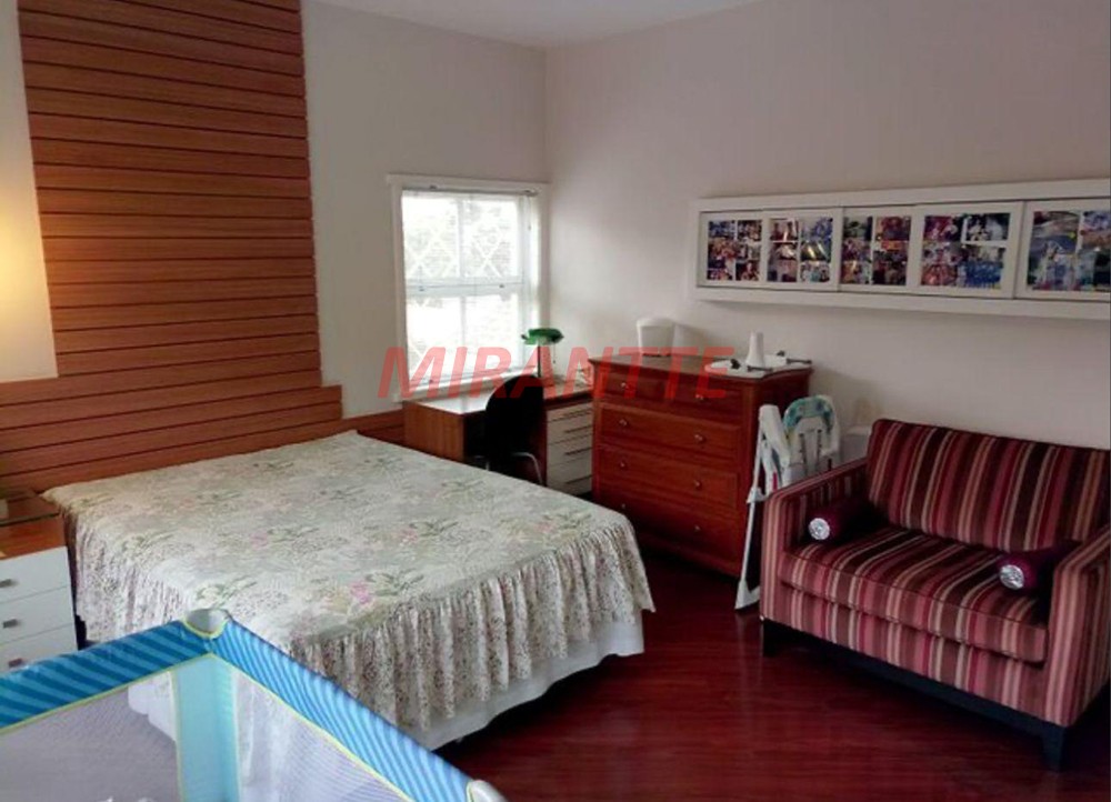 Casa terrea de 351m² com 4 quartos em Jardim Floresta