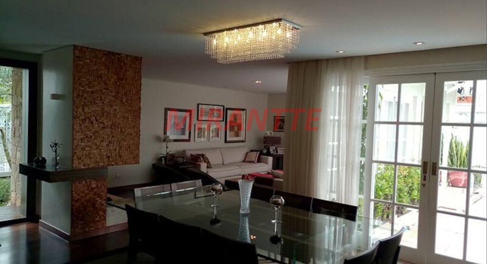 Casa terrea de 351m² com 4 quartos em Jardim Floresta