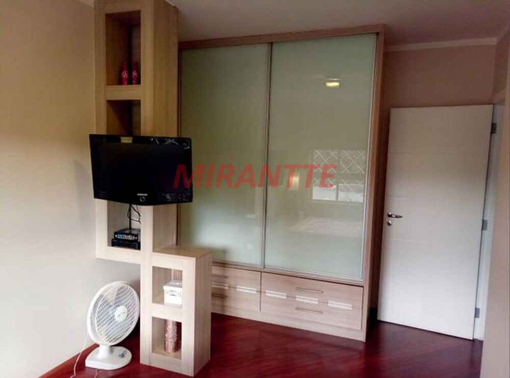 Casa terrea de 351m² com 4 quartos em Jardim Floresta