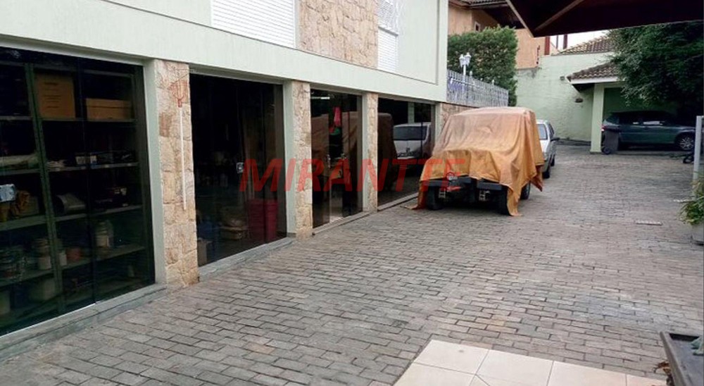 Casa terrea de 351m² com 4 quartos em Jardim Floresta