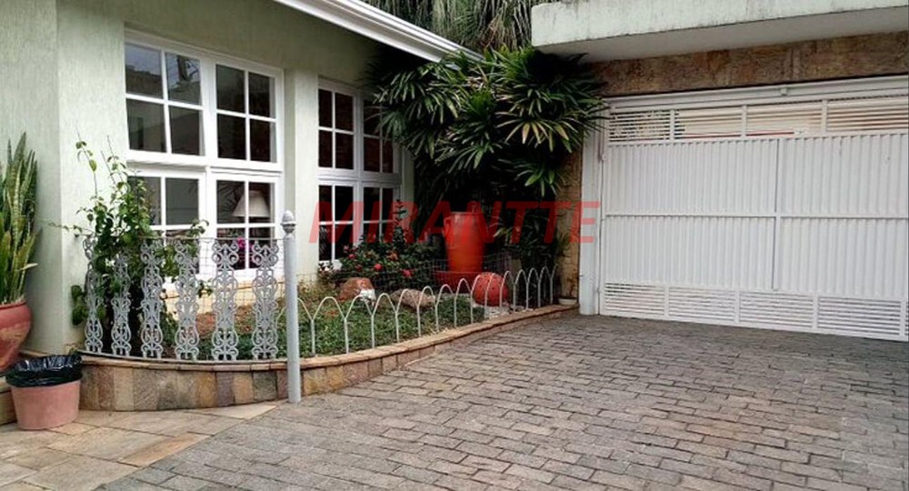 Casa terrea de 351m² com 4 quartos em Jardim Floresta