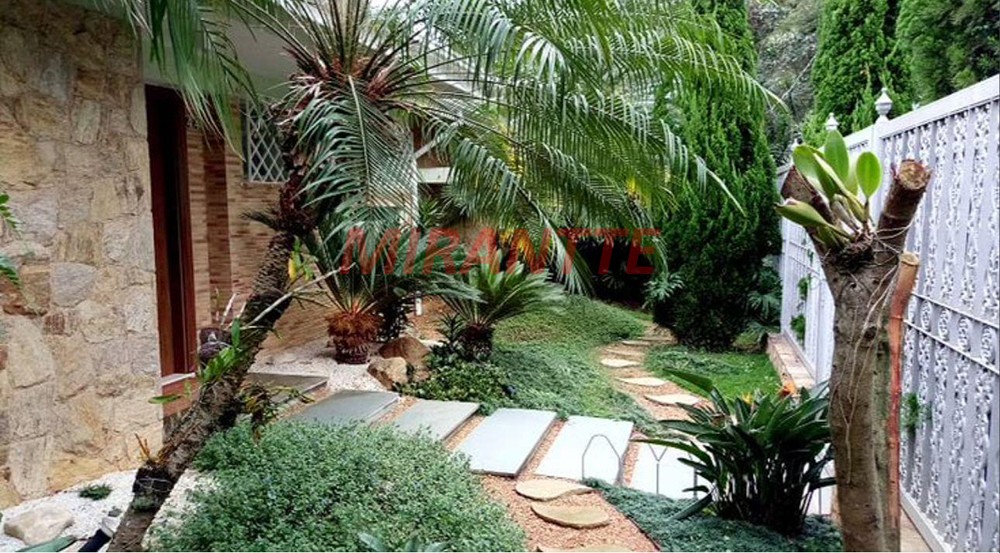 Casa terrea de 351m² com 4 quartos em Jardim Floresta