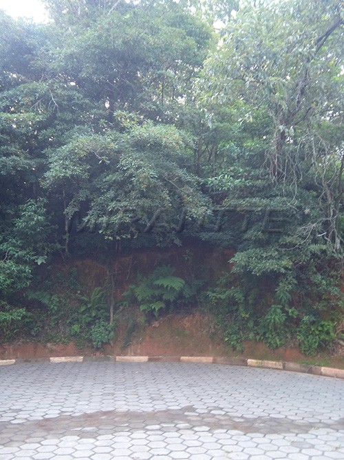Terreno de 1194m² em Serra Da Cantareira
