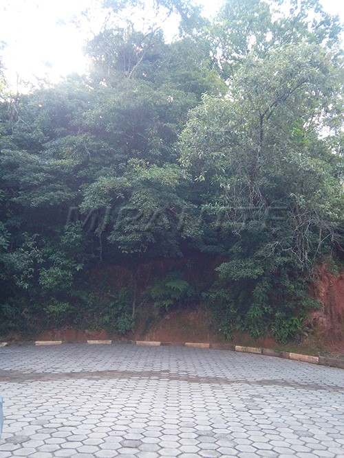 Terreno de 1194m² em Serra Da Cantareira