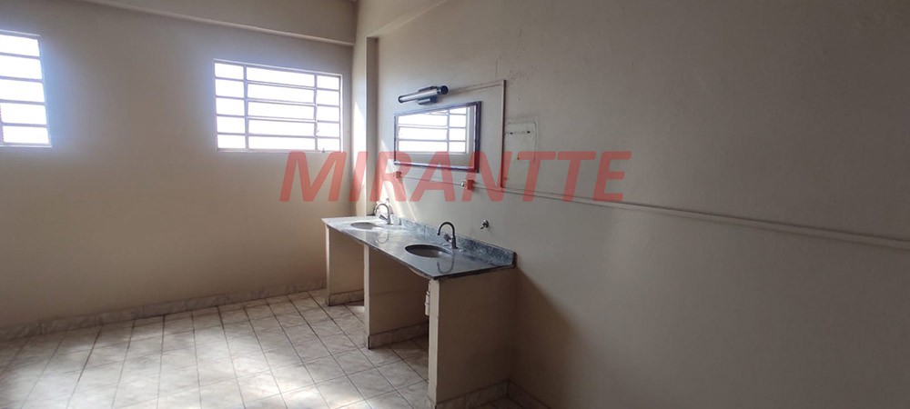 Comercial de 300m² em Casa Verde