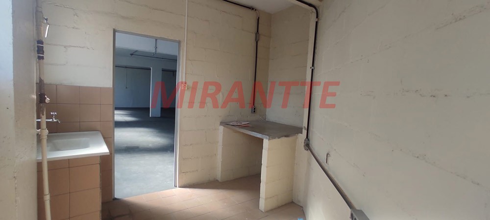 Comercial de 300m² em Casa Verde