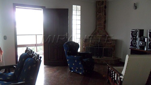 Casa terrea de 600m² com 6 quartos em Serra Da Cantareira