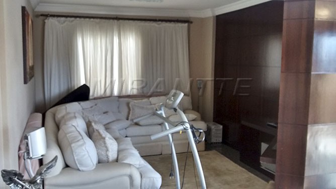 Cobertura duplex de 250m² com 3 quartos em Horto Florestal