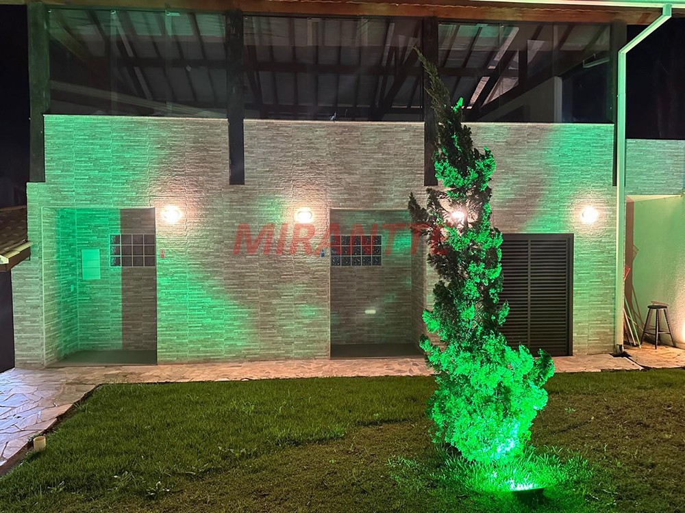 Sobrado de 30000m² com 5 quartos em Serra Da Cantareira