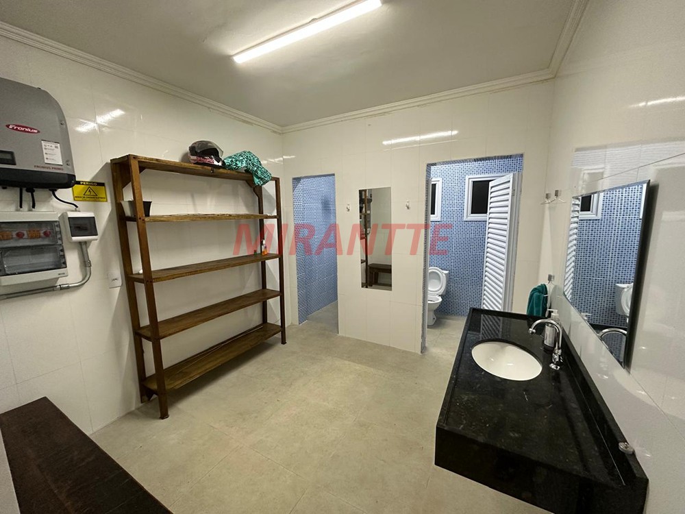 Sobrado de 30000m² com 5 quartos em Serra Da Cantareira