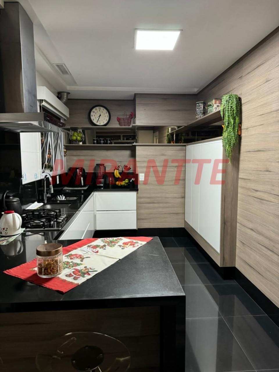 Apartamento de 200m² com 3 quartos em Santana