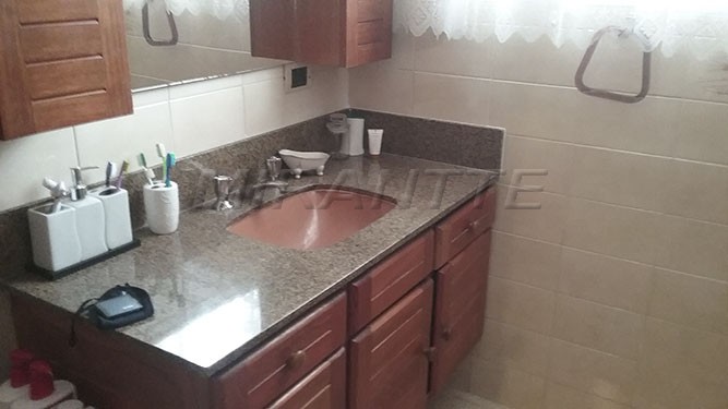 Sobrado de 226m² com 3 quartos em Jardim São Paulo