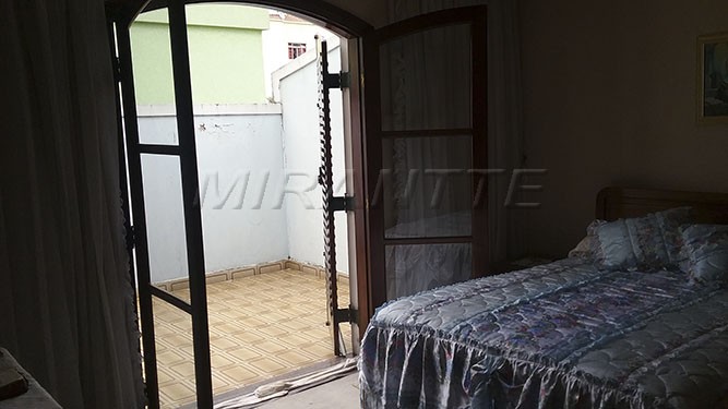 Sobrado de 226m² com 3 quartos em Jardim São Paulo