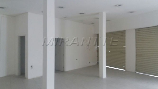 Comercial de 212m² em Freguesia do Ó
