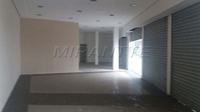 Comercial de 212m² em Freguesia do Ó