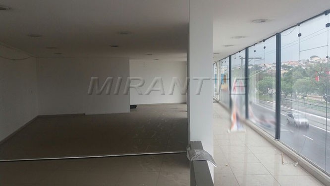 Comercial de 212m² em Freguesia do Ó