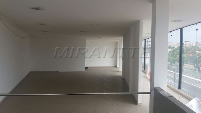 Comercial de 212m² em Freguesia do Ó