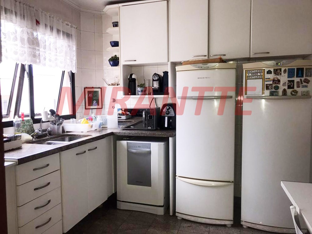 Apartamento de 140m² com 4 quartos em Santa Terezinha