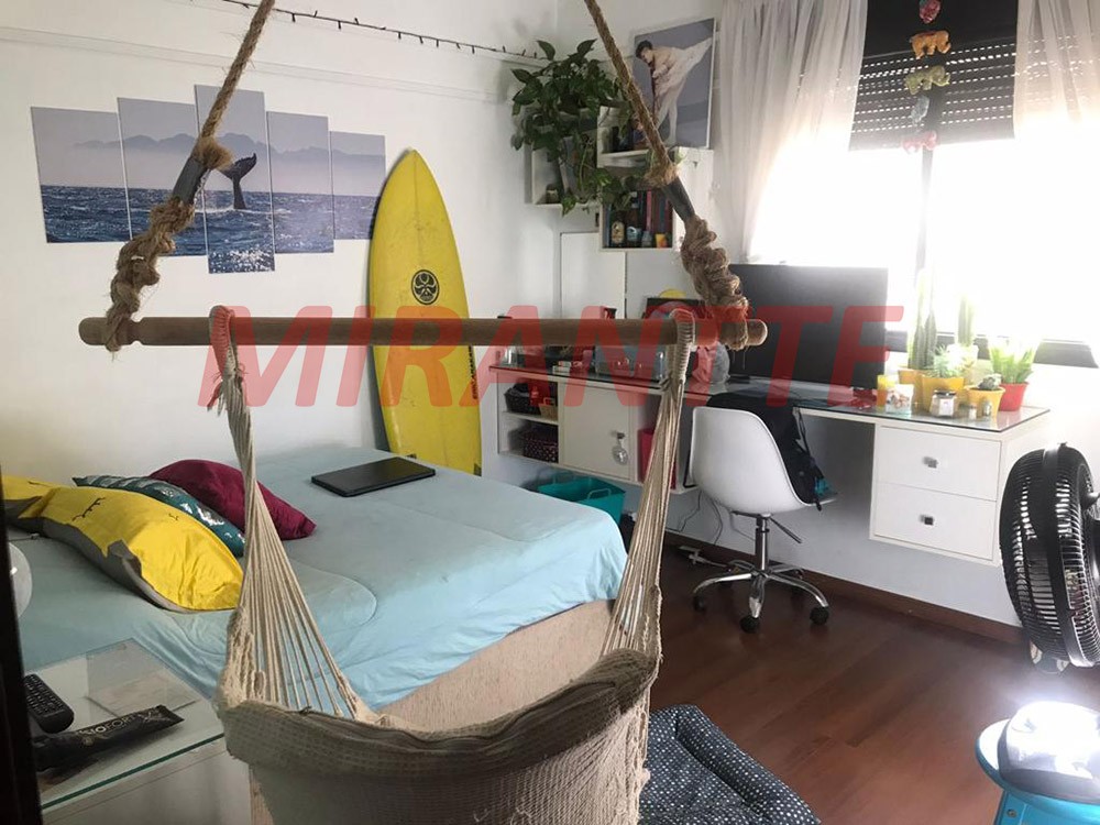 Apartamento de 140m² com 4 quartos em Santa Terezinha