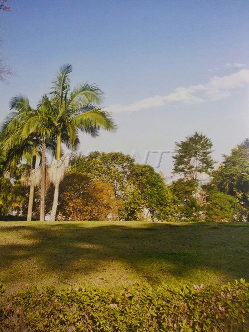 Terreno de 350m² em Tremembe
