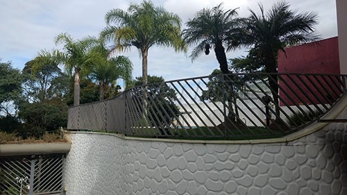 Sobrado de 450m² com 4 quartos em Jardim Ibiratiba