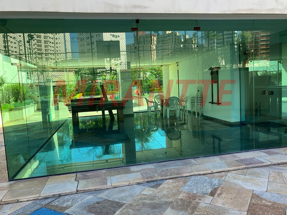 Apartamento de 160m² com 4 quartos em Água Fria