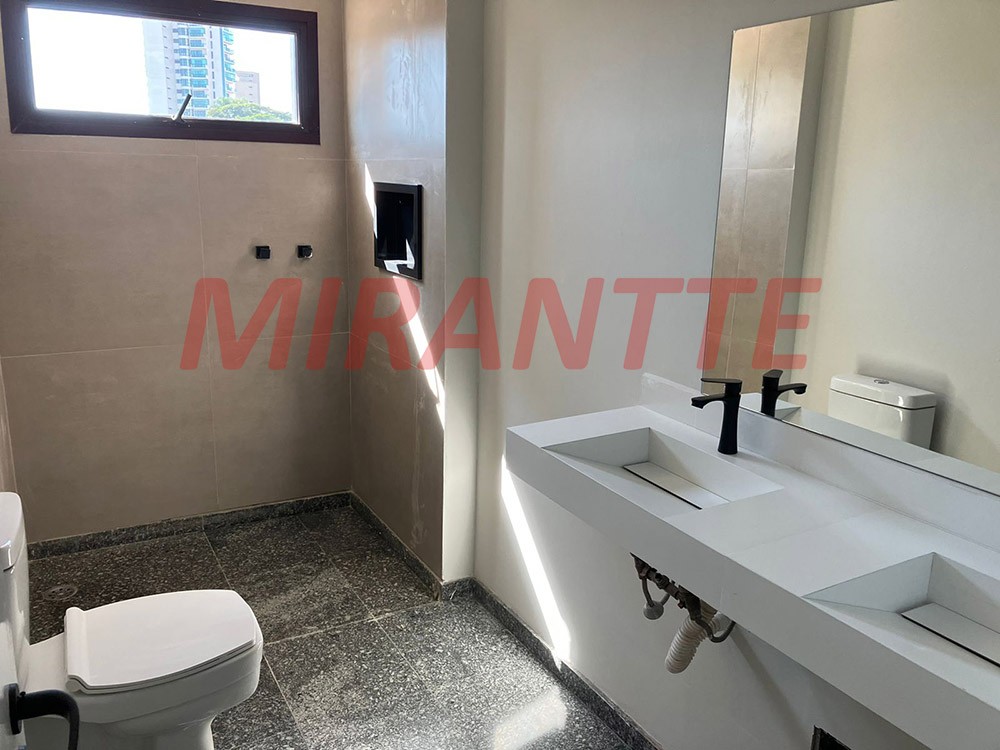 Apartamento de 160m² com 4 quartos em Água Fria