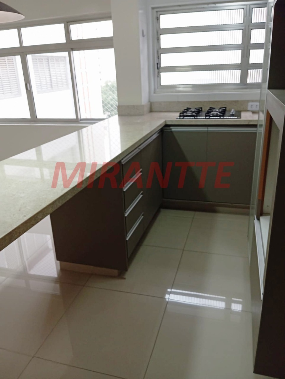 Apartamento de 60m² com 2 quartos em Santana