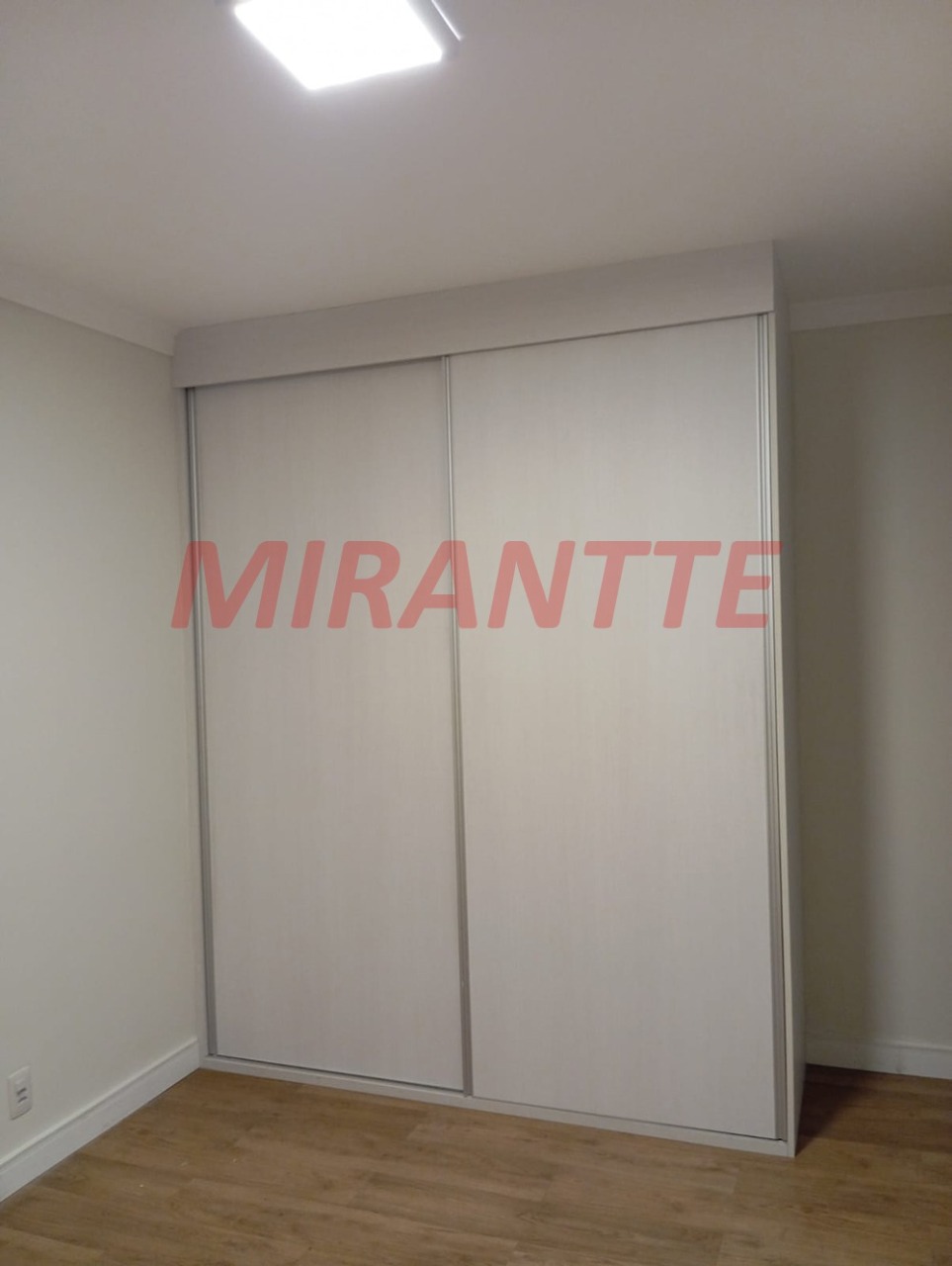 Apartamento de 60m² com 2 quartos em Santana