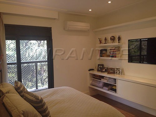 Apartamento de 250m² com 3 quartos em Panamby