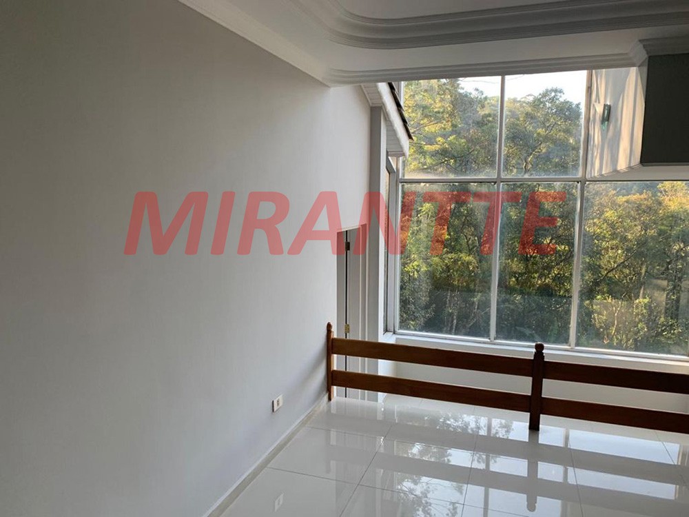 Sobrado de 350m² com 5 quartos em Serra da Cantareira