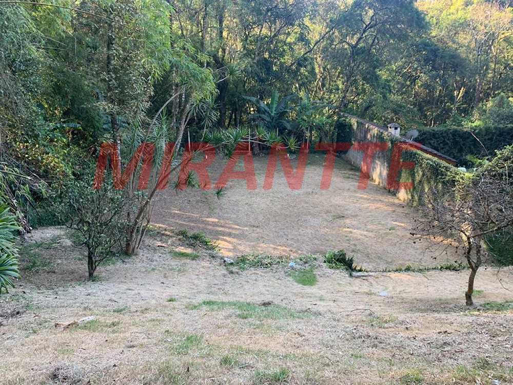 Sobrado de 350m² com 5 quartos em Serra da Cantareira