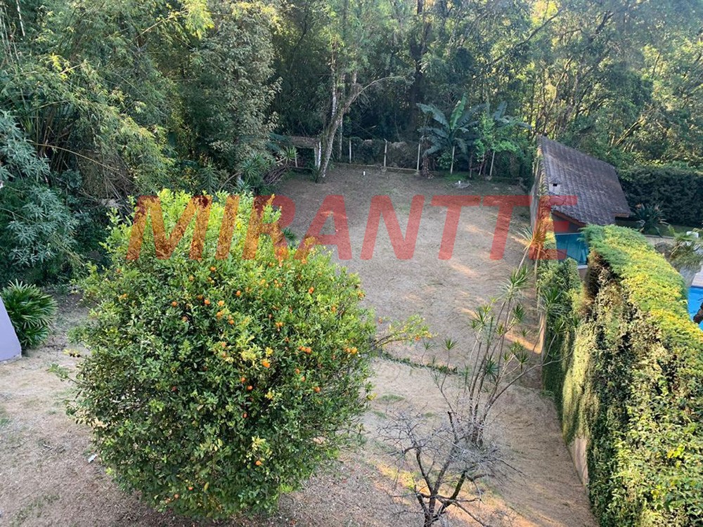 Sobrado de 350m² com 5 quartos em Serra da Cantareira