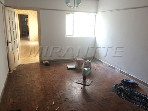 Sobrado de 156m² com 4 quartos em Pompéia