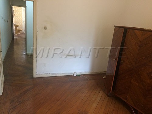 Sobrado de 156m² com 4 quartos em Pompéia