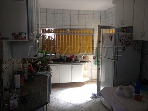 Sobrado com 4 quartos em Vila Miriam