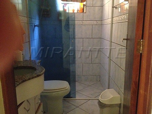 Sobrado com 4 quartos em Vila Miriam